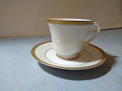 Noritake Windsor 3782 Cup & Saucer set