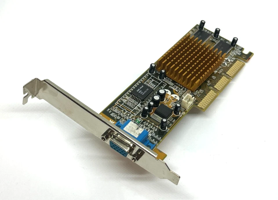 S3 SAVAGE2000 32MB VGA - AGP PC Graphics Card - Image 2 of 4