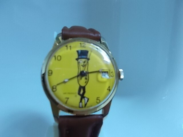 時計 HUMAN MADE Mr.Peanut Military Watch HUMAN MADE Mr.Peanut Military Watch