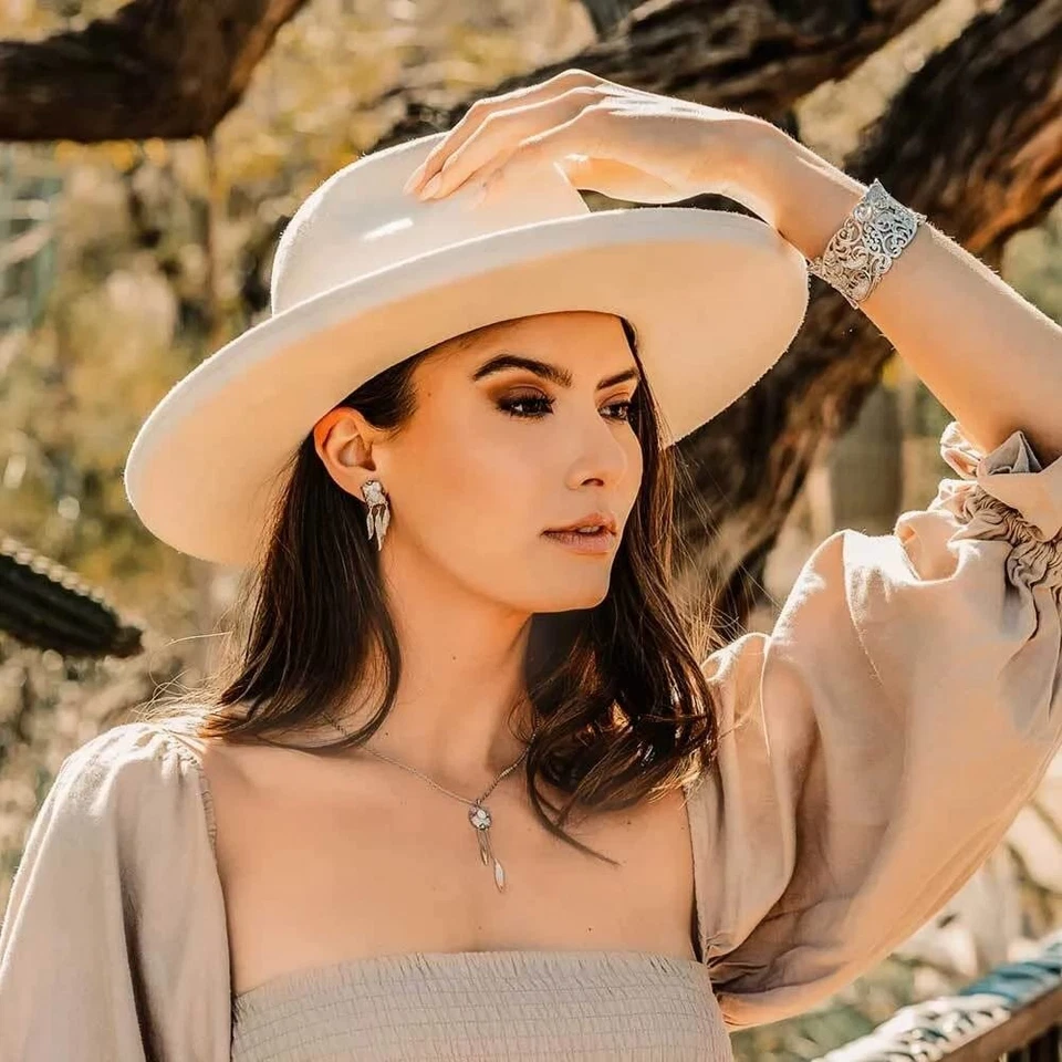 Montana Silversmiths Women's Divine Touch Opal Earrings - ER5305 One Size - Image 3 of 4