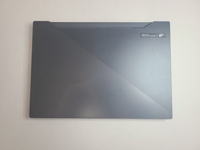 ASUS ROG Zephyrus M15 (1TB SSD Intel i7-10750H, RTX 2070 Max Q 24 GB RAM) GU502L