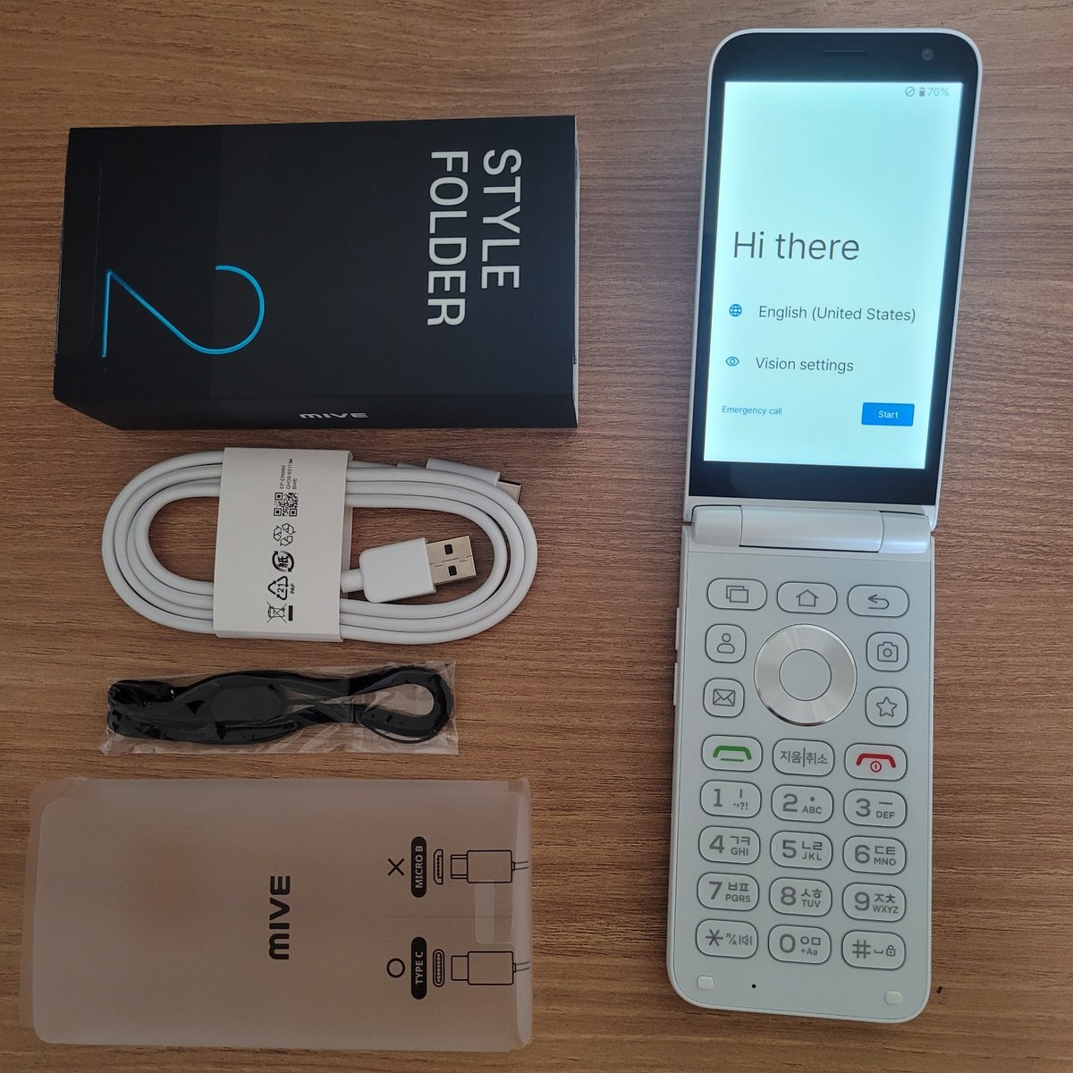 ALT MIVE AT-M140 Style Folder 2 cell phone 32GB LTE/3G - White
