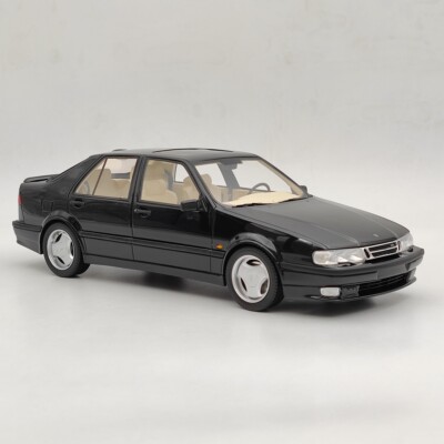 Miniature DNA Collectibles 1/18 Saab 9000 Aero CS 1985 – Noire – Résine – Limitée