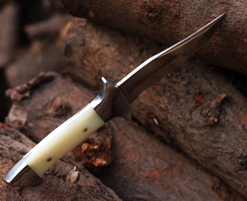 hand-engraved-knife-premium-d2-steel-hunting-knife-unique-gift-for