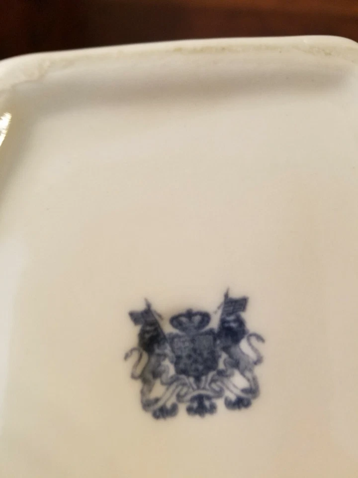 Antique Victorian Porcelain Urn Marked w/ Coat of Arms ? with Lions Man Head - Image 3 of 4