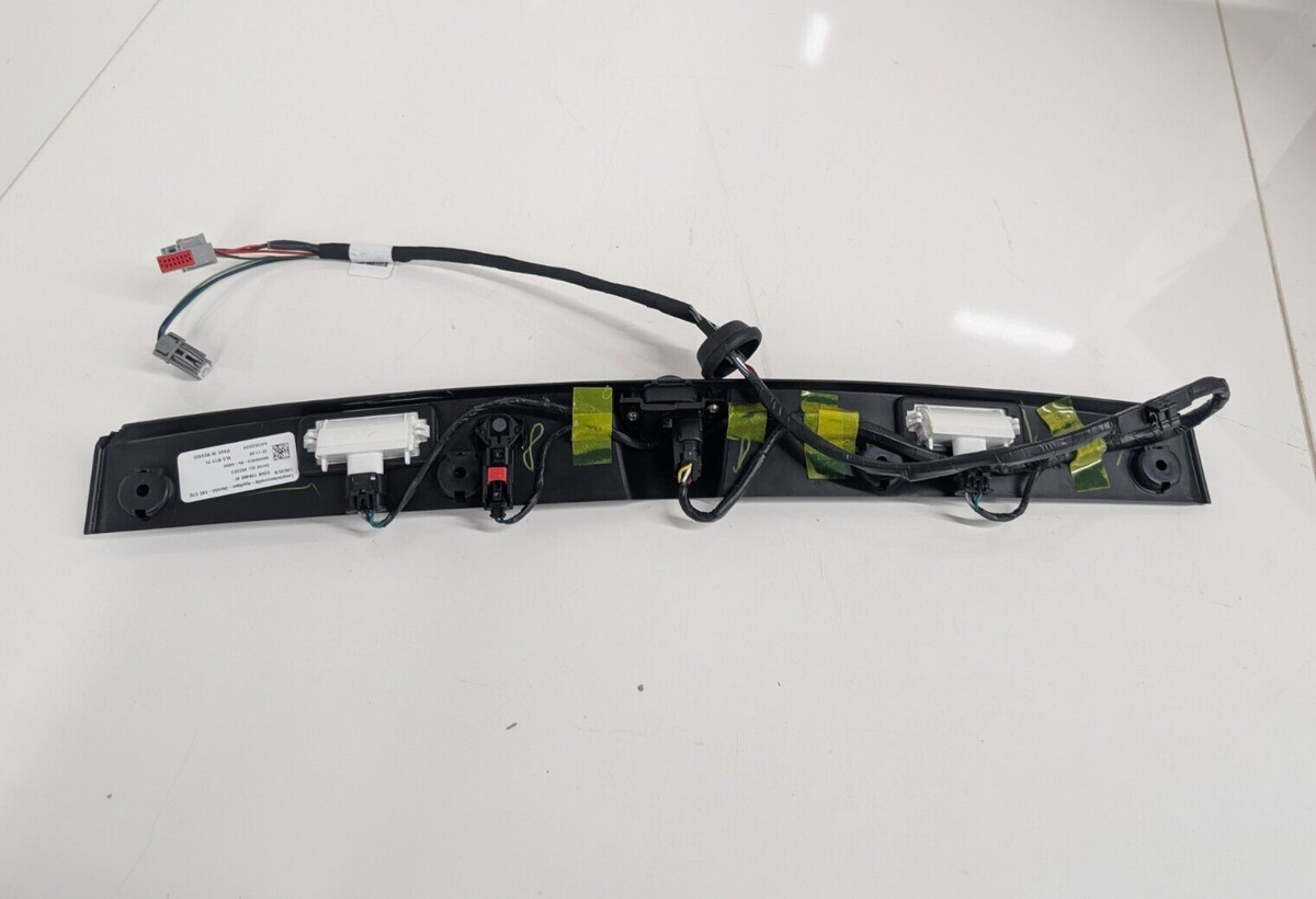 PO#5 OEM 2017-2020 Lincoln Continental License Plate Lamp GD9Z