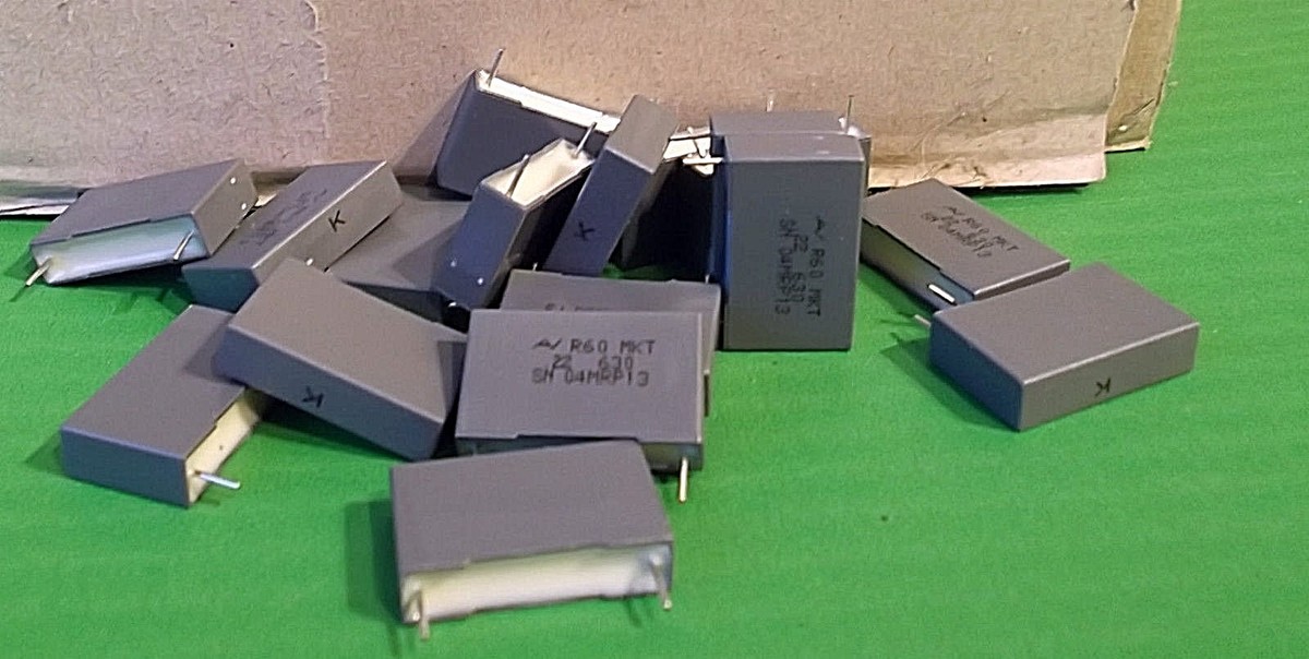 2x B32923C3225M 2,2uF 20% 305Vac MKP X2 (21,5 Mm) EPCOS - Foto 8