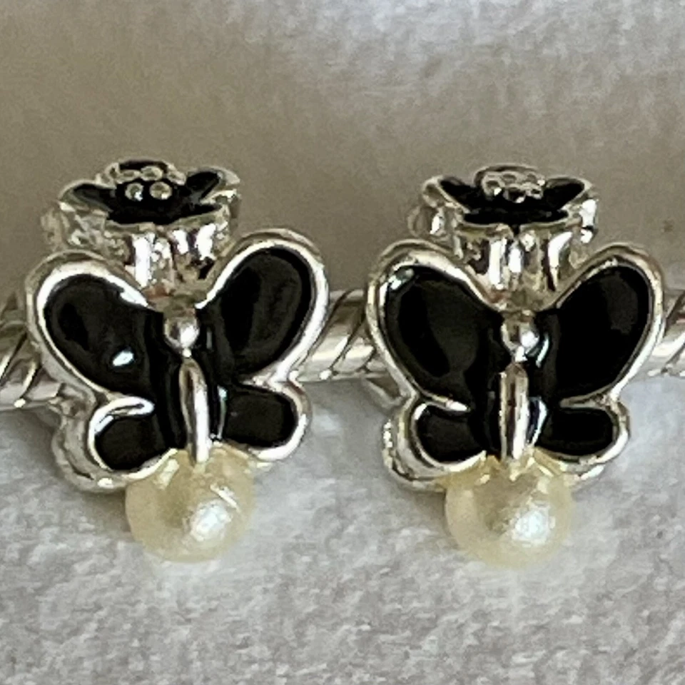 Brazalete de plata con cuentas espaciadoras esmaltadas PERLA MARIPOSA NEGRA de 2 piezas Foto 3 de 4