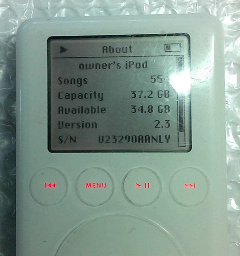 Apple iPod Classic 3. Fat Generation Weiß 40GB A1040 M8948LL - Bild 2 von 5