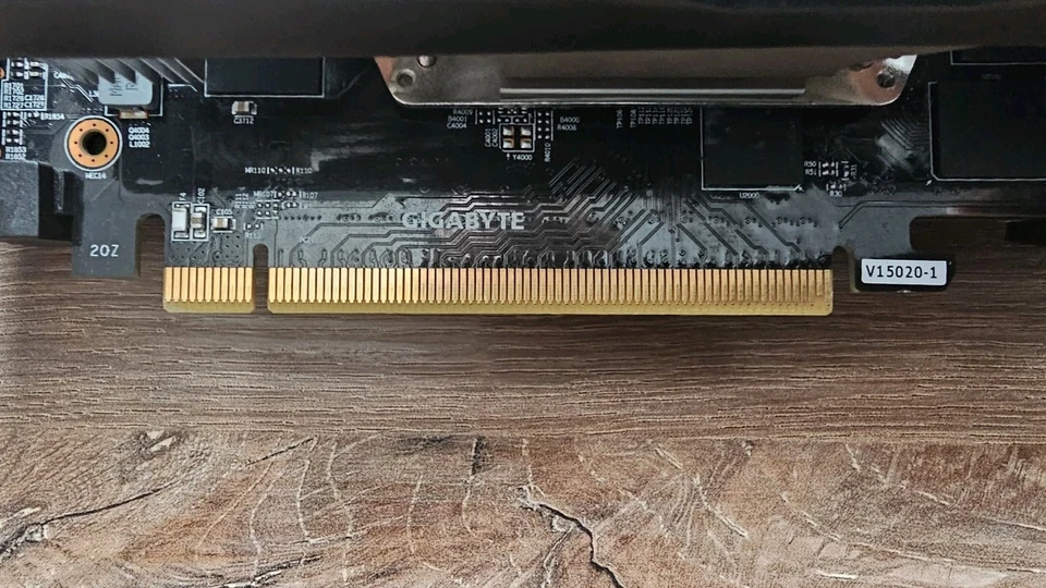 Gigabyte Amd Radeon R9 390 8Gb GPU - Image 4 of 4