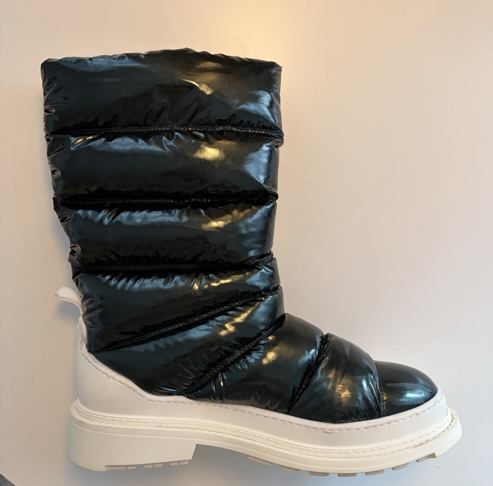 Chanel Quilted Logo Lined Green Snow Boots