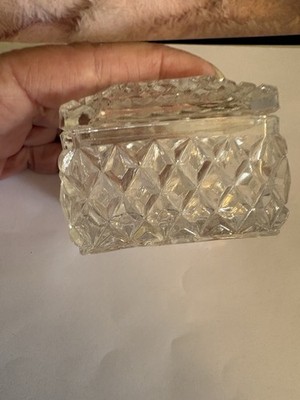VERY NICE VINTAGE CUT GLASS DRESSER VANITY JAR WITH LID