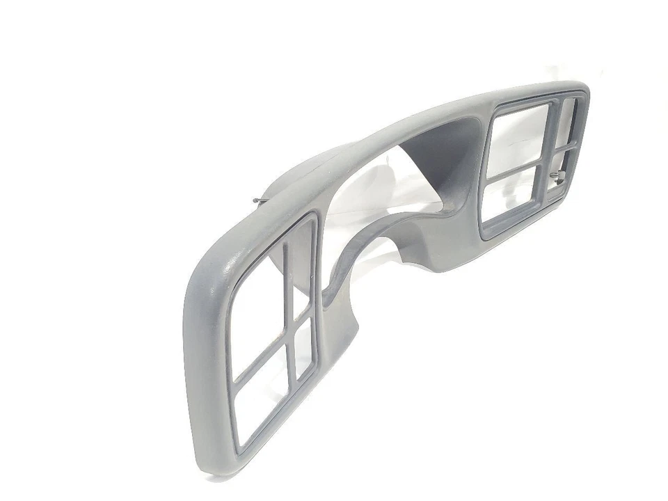 2007 Chevrolet Silverado 3500 OEM Dash Bezel - Image 4 of 4