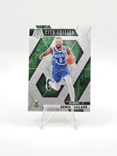 Damian Lillard Autographs in 2012-13 Panini Innovation Basketball 12