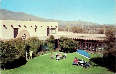 Vintage Postcard Hacienda del Sol Ranch Hotel Courtyard Lawn Tucson Arizona F6