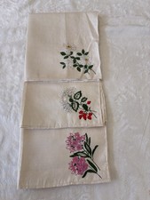 Vintage Heavy Thick Linen Dinner Napkins Hand Embroidered Floral Set of 3 19x19"