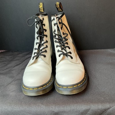 Dr. Martens Boots White Smooth Leather Lace Up Pascal 11821 Womens Size 7