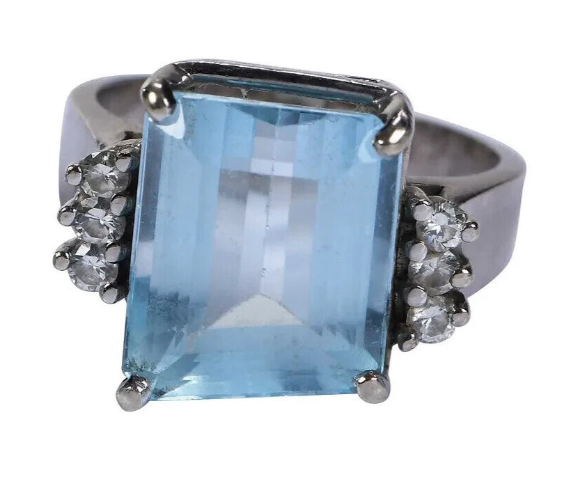 14k White Gold modified rectangular cut blue topa… - image 1