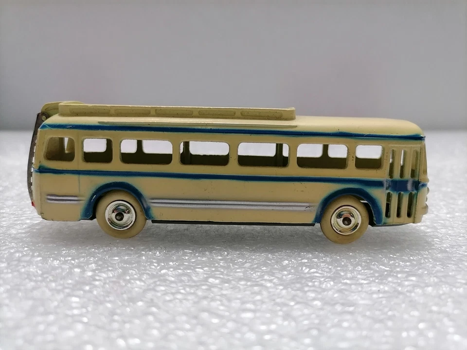 CAR RENAULT - Vintage CIJ 3/40, Hecho en Francia 1954 Foto 3 de 4