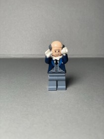 Lego Alfred Pennyworth Minifigure SH0313 - From 70909 Batcave Break In - Batman