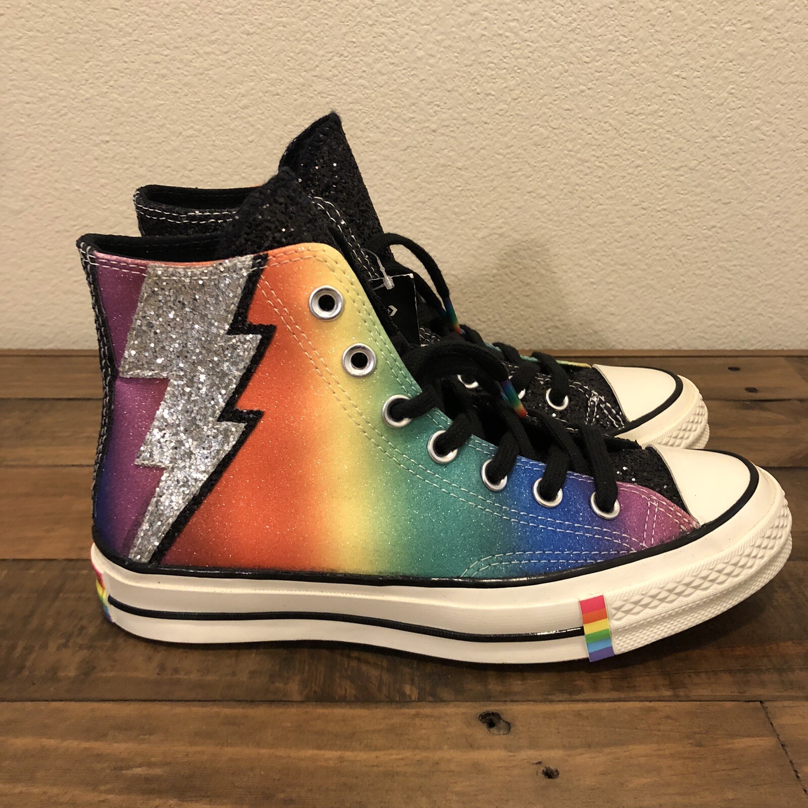 platform pride converse