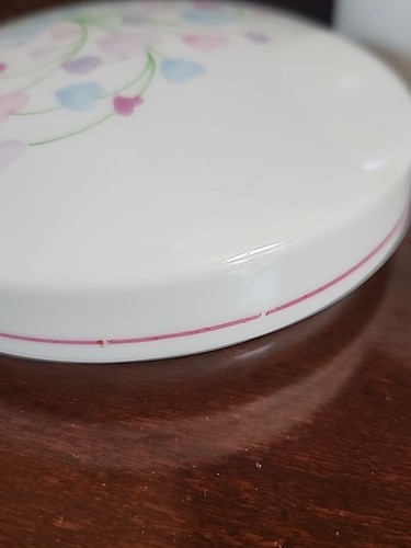 Vintage 1987 FTD Valentine 4 1/2" Porcelain Canister w/Lid Bouquet of Hearts - Picture 4 of 10