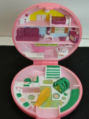 polly pocket vet