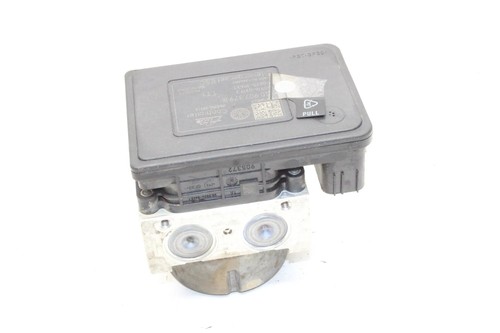 VW Passat B8 ABS Pumpe 3Q0614517R 3Q0907379R 10.0220-0611.4 2.0 Disel 140kw 2015