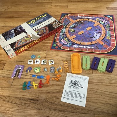 Superstition Board Game Milton Bradley Halloween Graveyard 1977 Vintage Collect