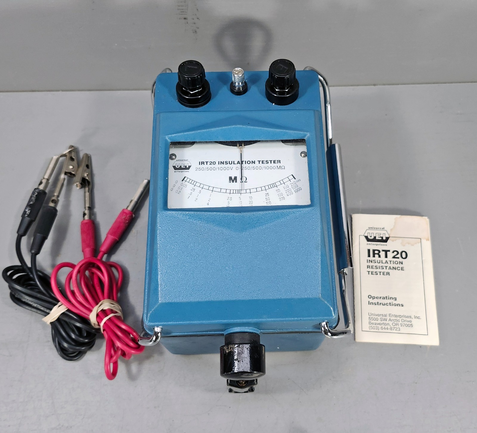 UEI IRT20 Insulation Resistance Tester Crank Style w/ Test Leads & Instructions