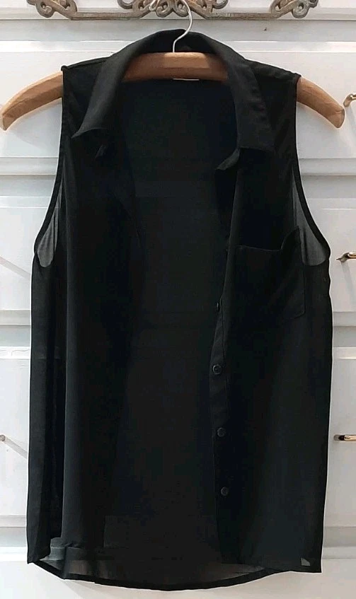 Essentials By Full Tilt SzS Semi-Sheer Sleeveless Button Front Blouse Pkt Black - Image 2 of 4