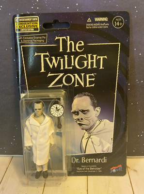 The Twilight Zone Eye of the Beholder Dr Bernardi Figure Con Exclusive 35/1000