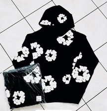 Brand New Denim Tears The Cotton Wreath Hoodie ‘Panda’ (Black/White) Size : M