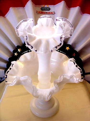 FENTON"10"1 HORN~EPERGNE"MINT&PERF~VINTAGE~GLASS"1950s"SILVER CREST