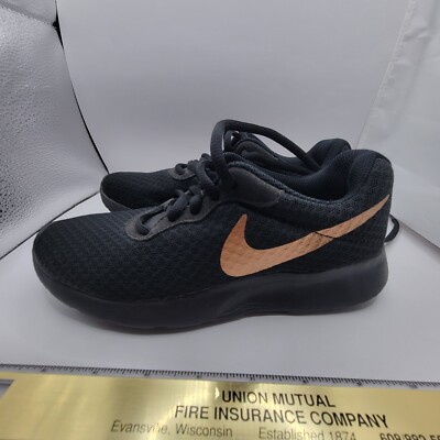 Sepatu Nike Tanjun Sneaker Nike Tanjun Black Gold Original Nike