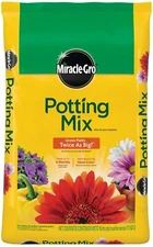 Miracle-Gro Garden Potting Mix for Plants, 16 Quart Bag