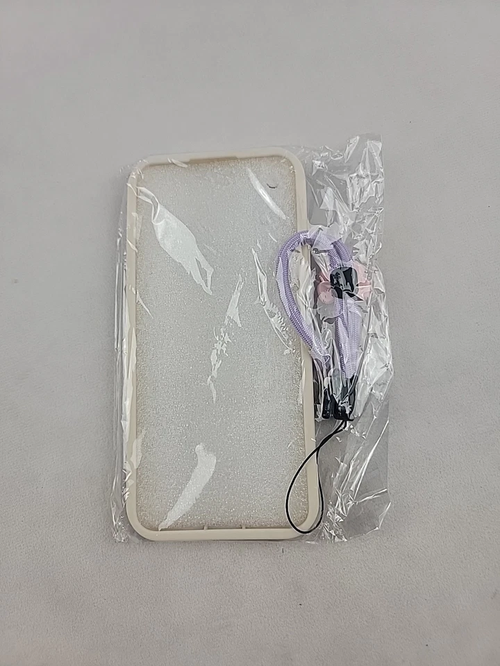 Funda de felpa y teléfono Sanrio Kuromi para Galaxy A03s Foto 3 de 4