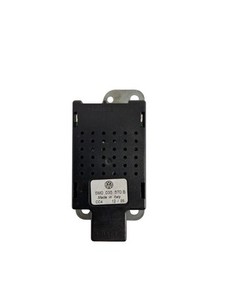 VW GOLF 5 PLUS 1K Antennenverstärker antenna Radio amp booster 5m0035570b