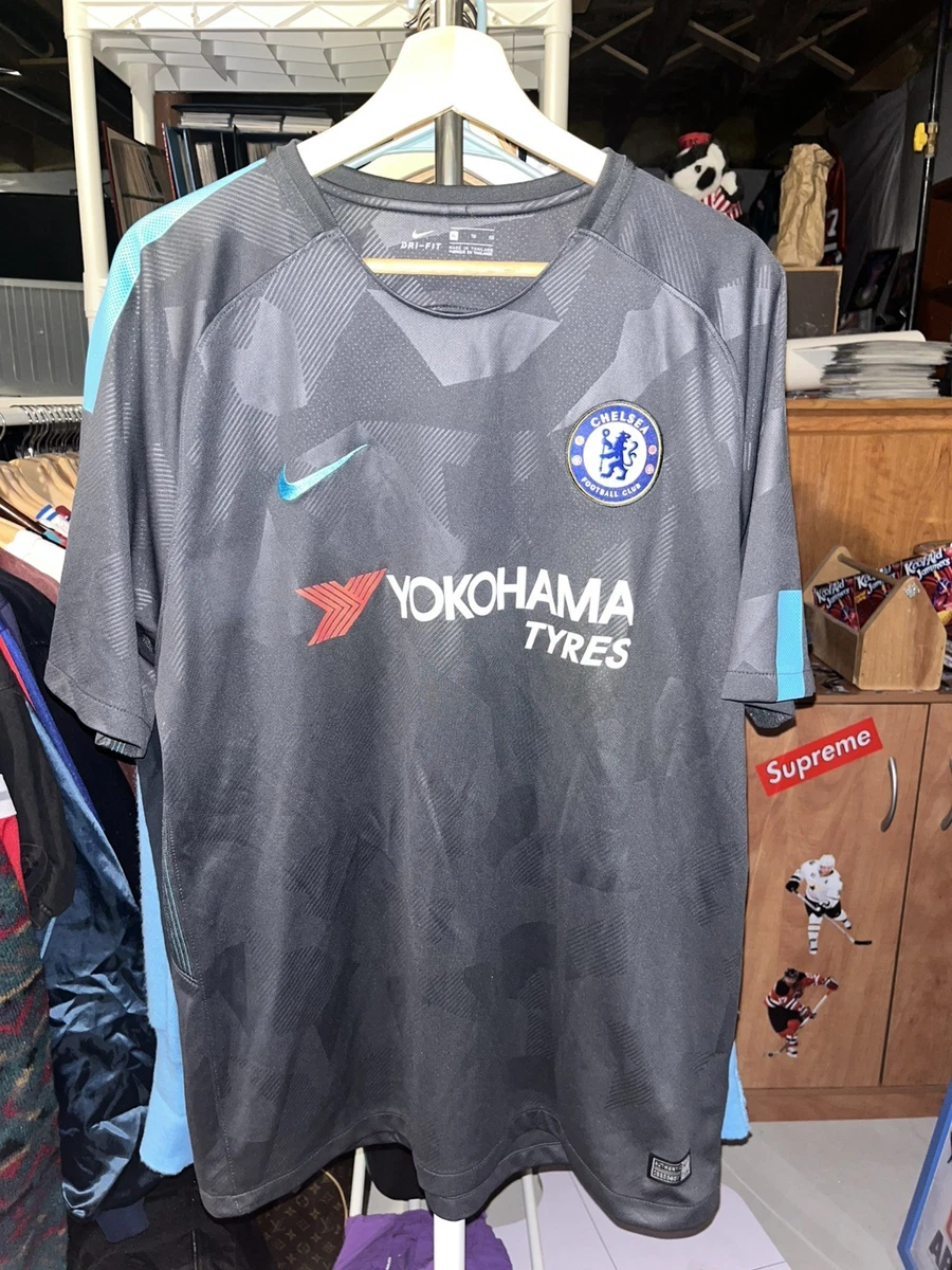 Preços baixos em Chelsea Cinza International Club Camisas de