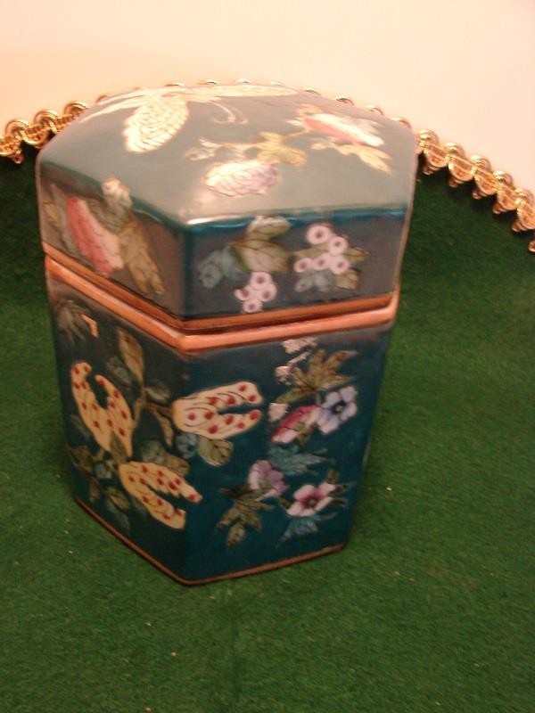 ESTATE VERY RARE 6 Sided Antique Chinese Tobacco Humidor Jar