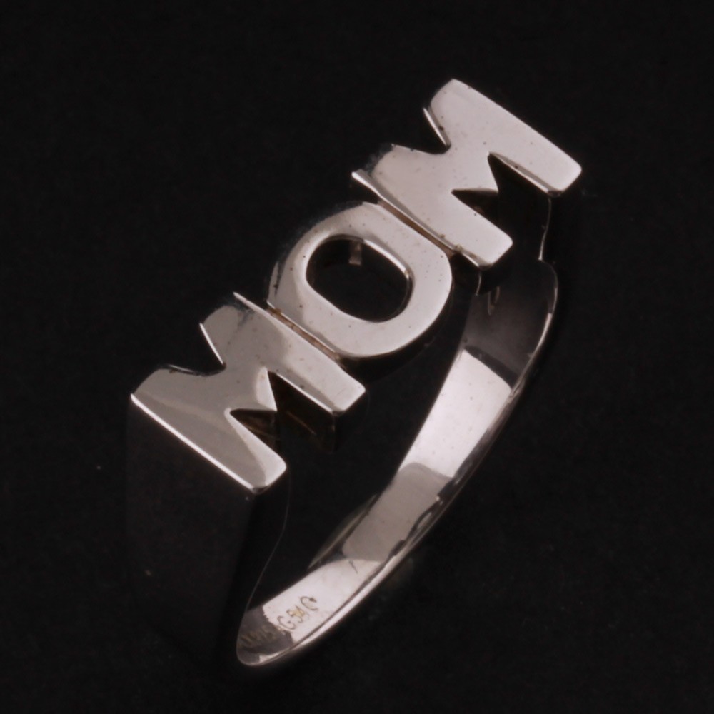 "Maria Black Sterling Silver Signet Ring \"MOM\". 925 AG. NEW!"