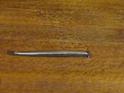 SNAP ON 030 5/16'' FLAT TIP ONE END AND 90 DEGREE THE OTHER END UNDERLINED LOGO