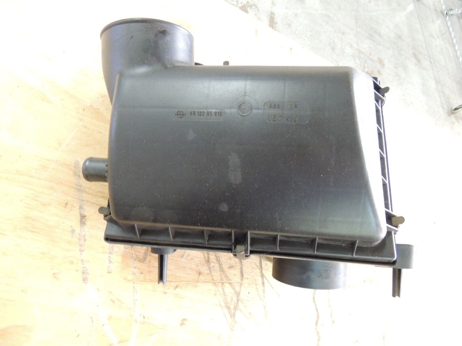 93 Bentley Brooklands Air Filter Box Assembly UE71480