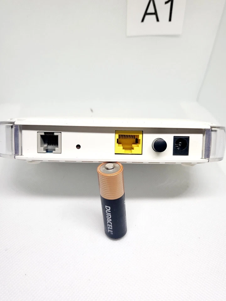 Netgear Broadband ADSL2 + Modem DSL DM111PSP White - Image 4 of 4