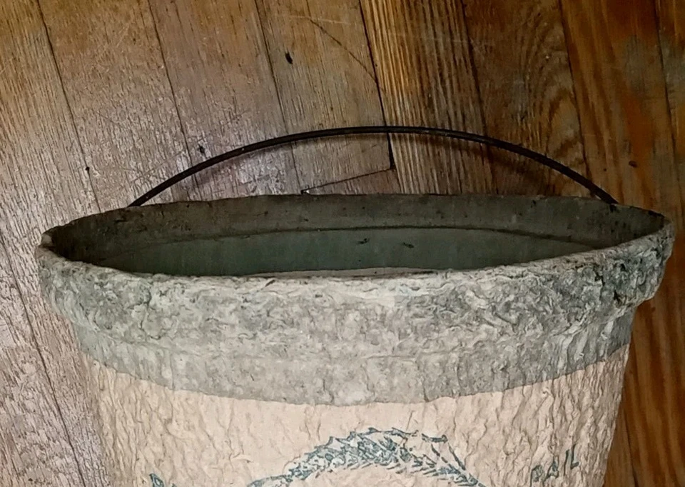 HIGHLY RARE Vintage FARMART Paper Mache Bait Pail w/ Handle MID- CENTURY. db - Image 4 of 4