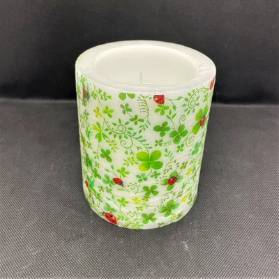 Stumpenkerze mit Motiv Ladybugs on clover Ø 10,5cm Höhe 12cm