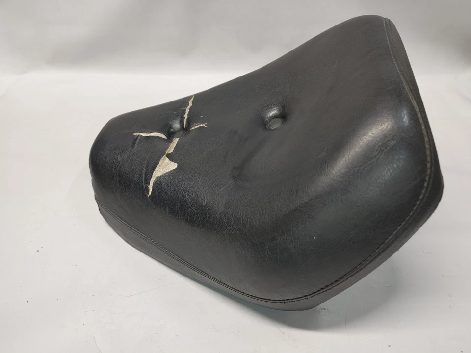 Asiento delantero conductor Suzuki GZ250 1999-2010 45100-12FA0-K9C (#2) Foto 4 de 4