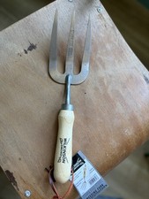 Wilkinson Sword Stainless Steel Hand Fork Garden Weeding Planting Tool 1111122W
