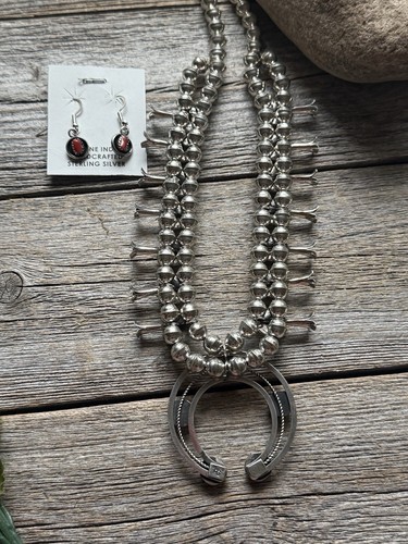 Red Coral Mini Squash Blossom Set In Sterling Silver with Shadow Box 22 Inch - Picture 7 of 7