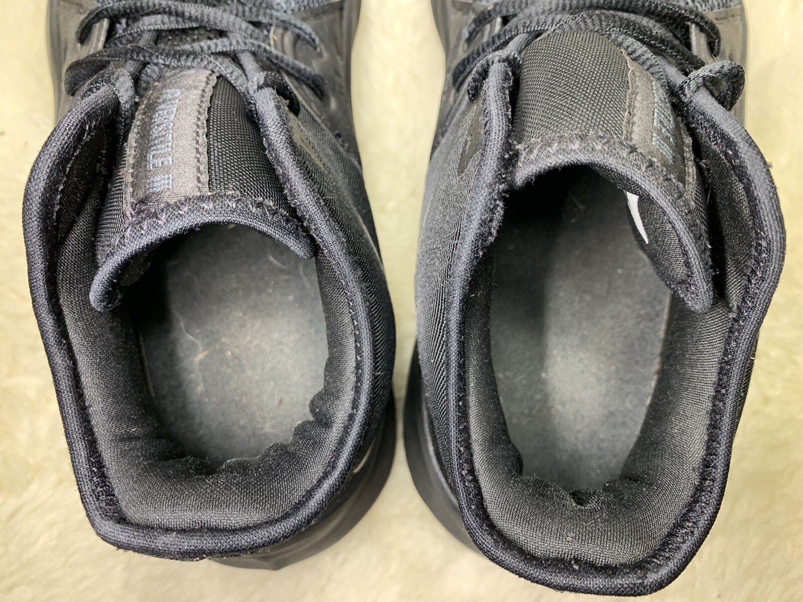 nike nike air versitile iii